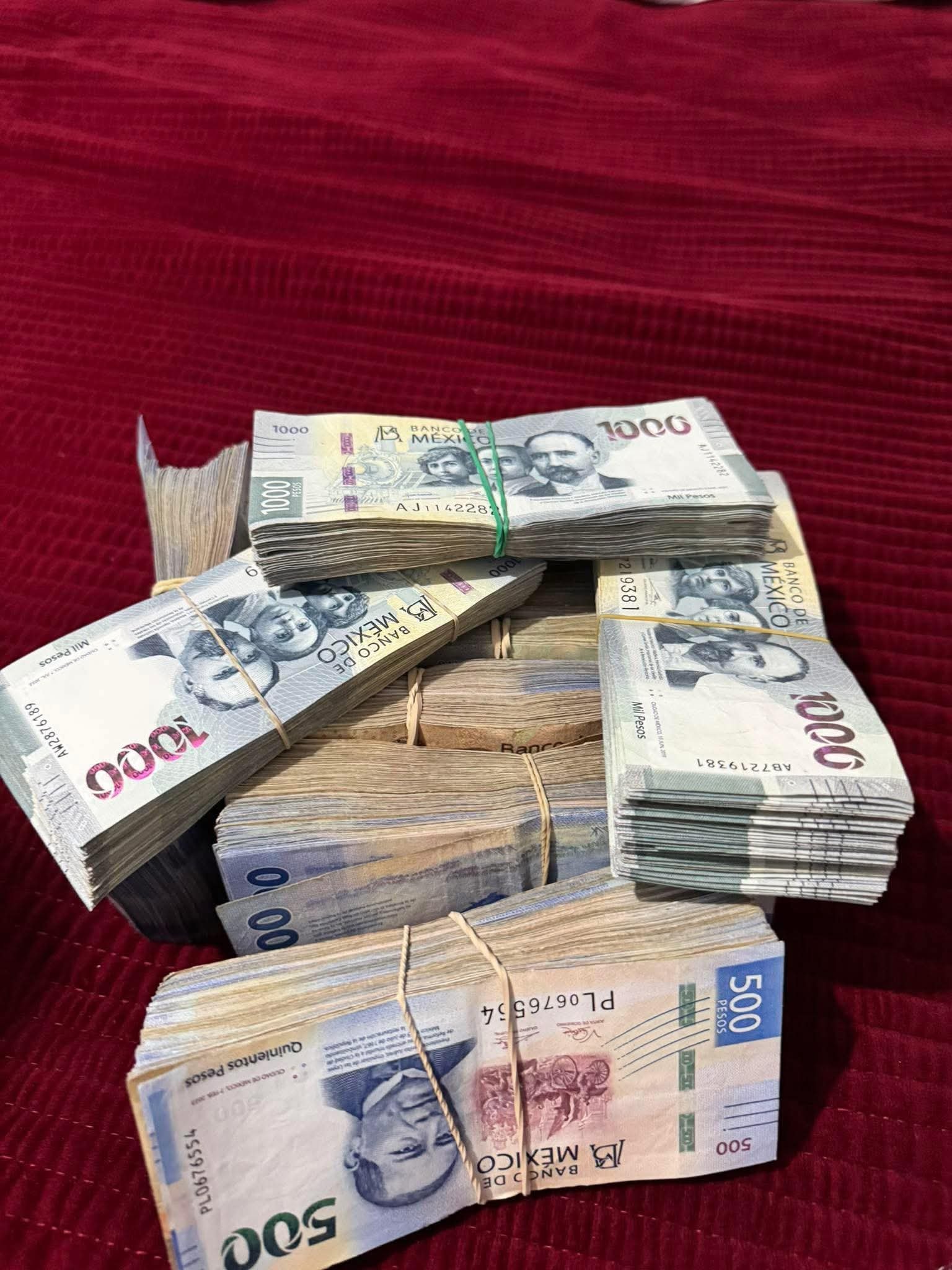 25.000 MIL PESOS EN EFECTIVO